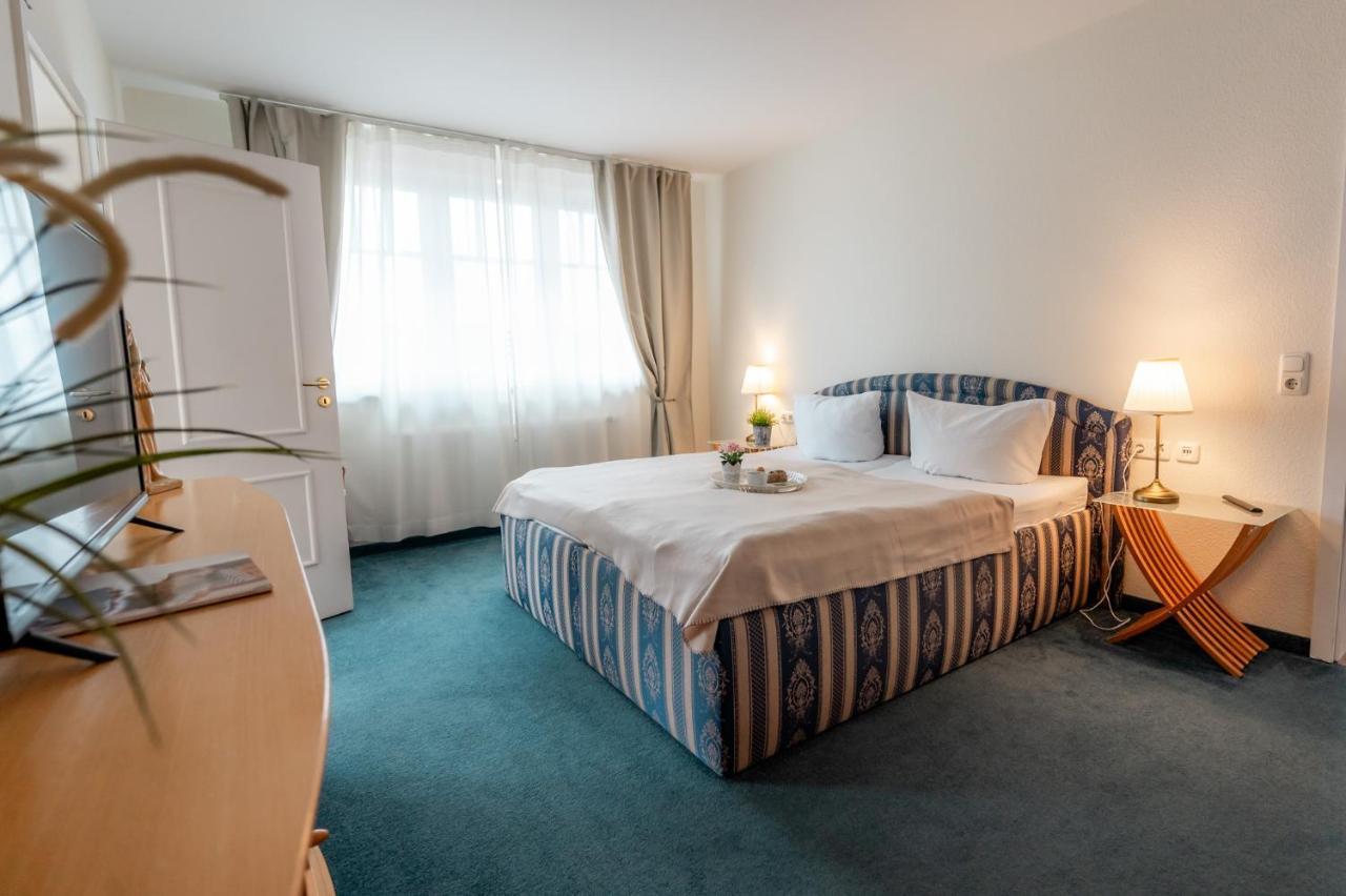 Apartment Duene Mit Grosser Sonnenterrasse, Kamin, Wlan Und Tiefgarage Fuer 2-4 Personen *