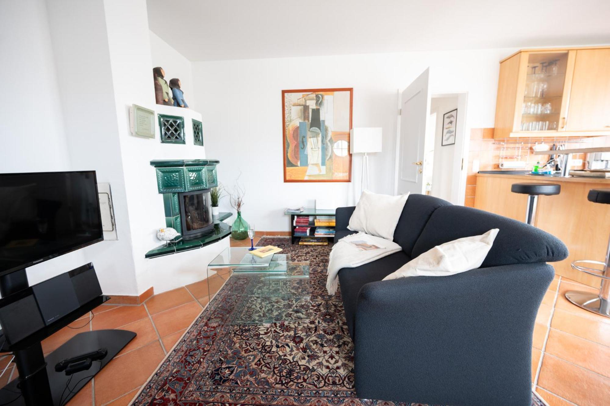 Duene Mit Grosser Sonnenterrasse, Kamin, Wlan Und Tiefgarage Fuer 2-4 Personen Apartment *
